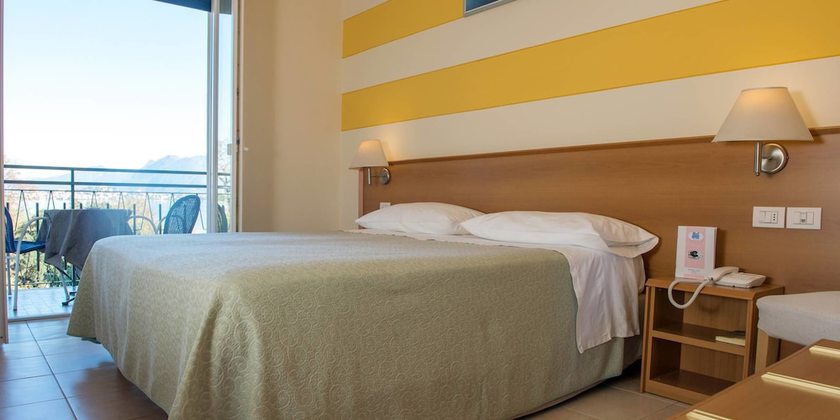 Imagen de la habitación del Hotel Alpi, Baveno. Foto 11