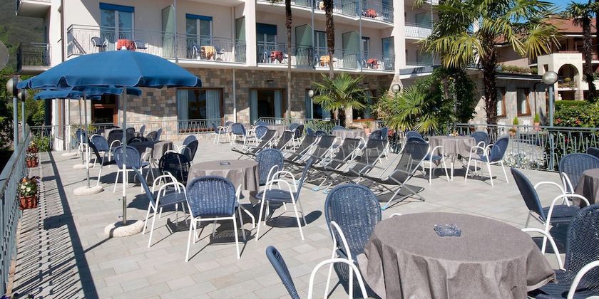 Imagen de los exteriores del Hotel Alpi, Baveno. Foto 18