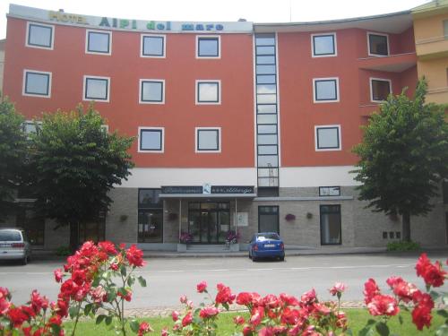 Imagen general del Hotel Alpi Del Mare. Foto 1