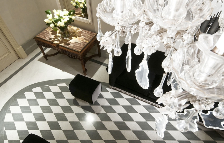 Imagen de los interiores del Hotel Alpi. Foto 10