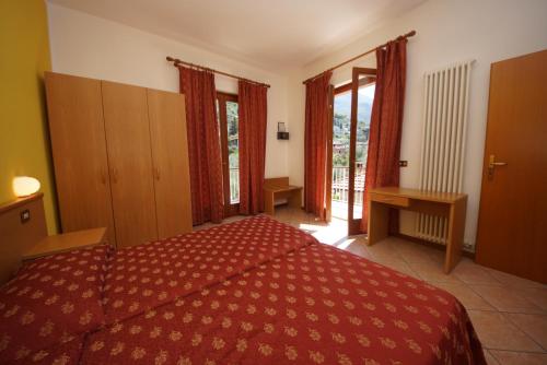 Imagen de la habitación del Hotel Alpi, Malcesine. Foto 7