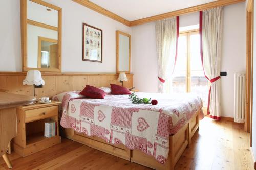 Imagen de la habitación del Hotel Alpi & Golf. Foto 8