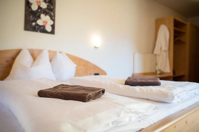 Imagen de la habitación del Hotel Alpin. Foto 5