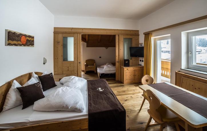 Imagen de la habitación del Hotel Alpin. Foto 6