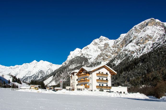 Imagen general del Hotel Alpin. Foto 1