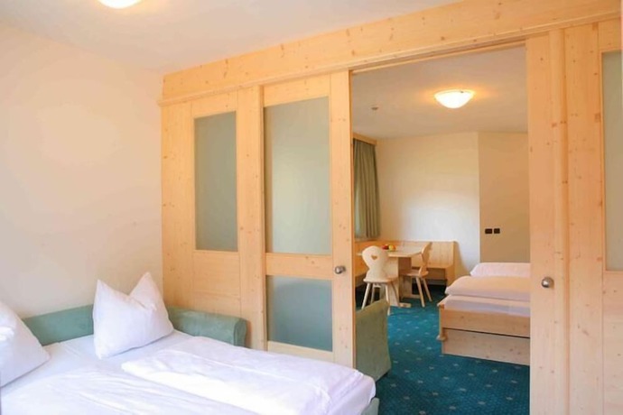 Imagen de la habitación del Hotel Alpin. Foto 11