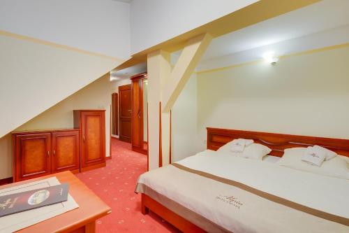 Imagen de la habitación del Hotel Alpin. Foto 8