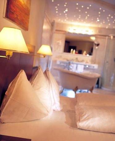 Imagen de la habitación del Hotel Alpin Family Resort Seetal. Foto 8