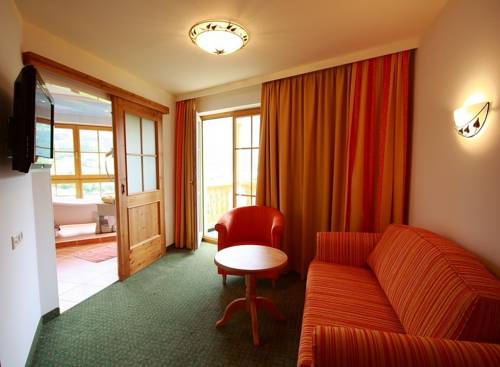Imagen de la habitación del Hotel Alpin Family Resort Seetal. Foto 13