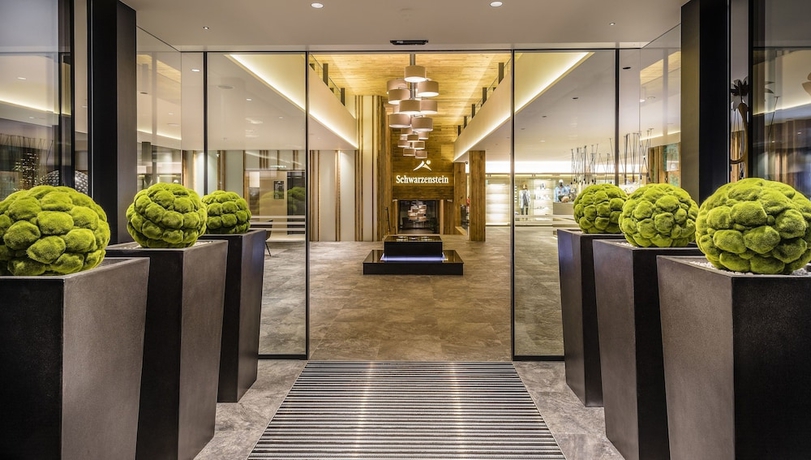 Imagen de los interiores del Hotel Alpin and Spa Resort Schwarzenstein. Foto 9
