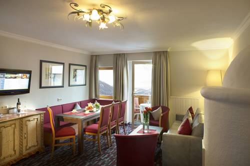 Imagen de la habitación del Hotel Alpina Family, Spa & Sporthotel. Foto 13