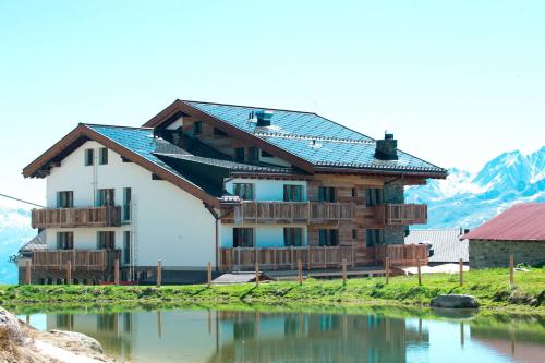 Imagen general del Hotel Alpina, Fiesch. Foto 4