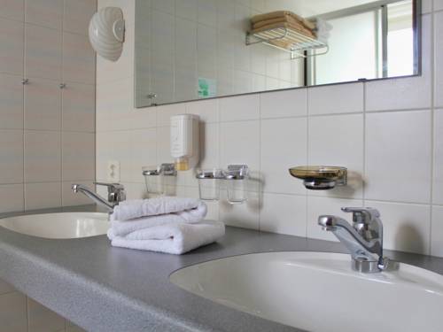 Imagen de la habitación del Hotel Alpina, KANDERSTEG. Foto 3