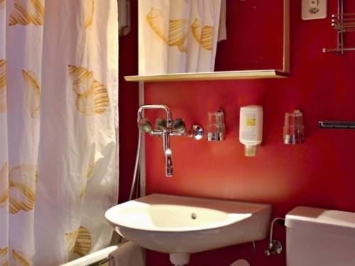 Imagen de la habitación del Hotel Alpina, KANDERSTEG. Foto 7