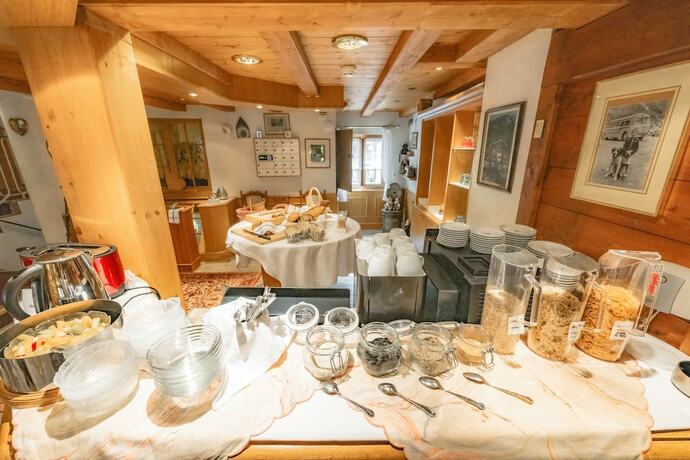 Imagen general del Hotel Alpina, LEUKERBAD . Foto 4