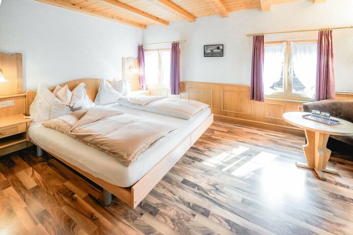 Imagen de la habitación del Hotel Alpina, LEUKERBAD . Foto 11