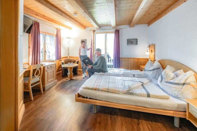 Imagen de la habitación del Hotel Alpina, LEUKERBAD . Foto 13