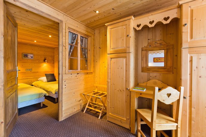 Imagen de la habitación del Hotel Alpina, La Croix. Foto 10