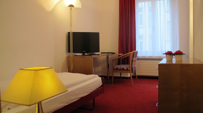 Imagen de los interiores del Hotel Alpina, Lucerna. Foto 16