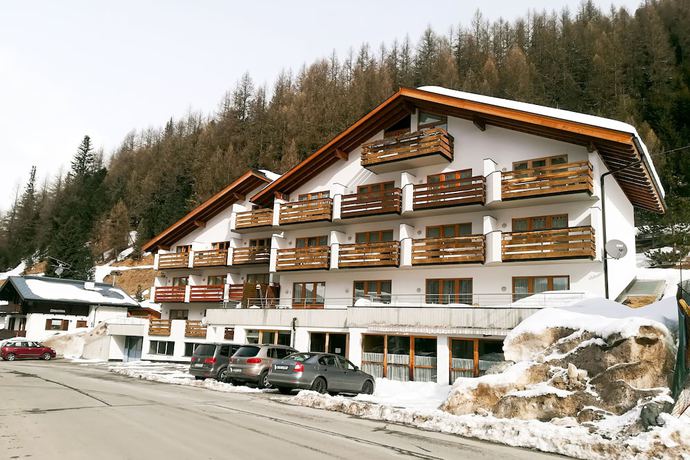 Imagen general del Hotel Alpina Mountain Resort. Foto 3