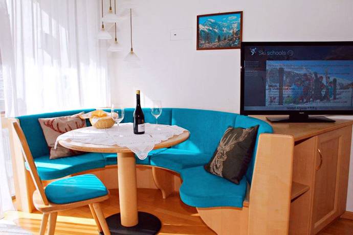 Imagen de la habitación del Hotel Alpina Mountain Resort. Foto 13