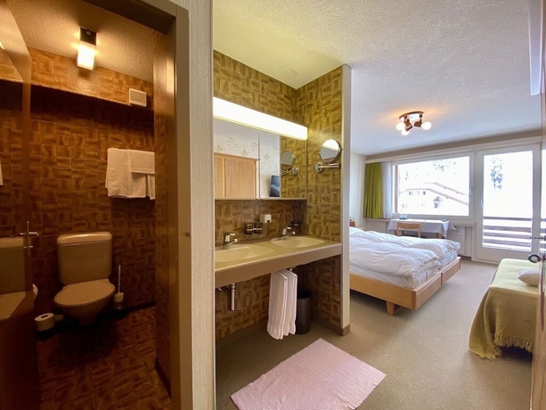 Imagen de la habitación del Hotel Alpina Parpan. Foto 5