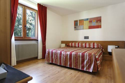 Imagen de la habitación del Hotel Alpina, Patascoss. Foto 6