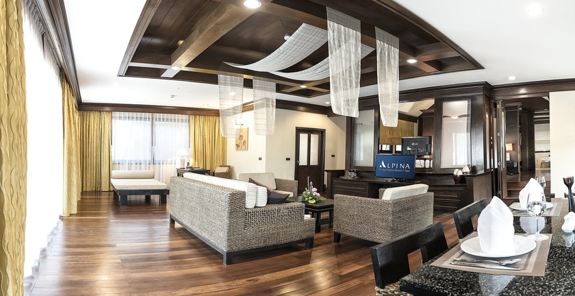 Imagen de los interiores del Hotel Alpina Phuket Nalina Resort and Spa. Foto 15