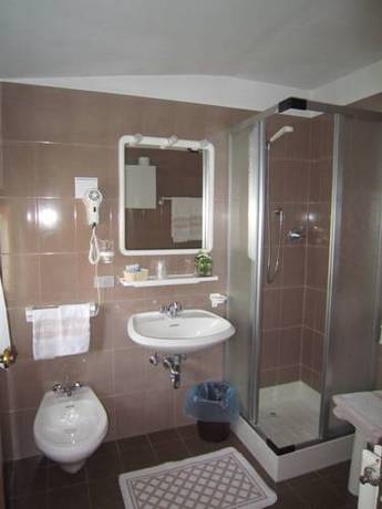 Imagen de la habitación del Hotel Alpina, Pinzolo. Foto 9
