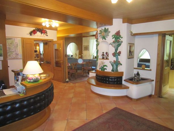 Imagen de los interiores del Hotel Alpina, Pinzolo. Foto 20