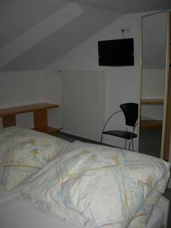 Imagen de la habitación del Hotel Alpina, Pragg-Jenaz. Foto 3