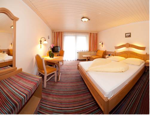 Imagen de la habitación del Hotel Alpina, Rauris. Foto 9
