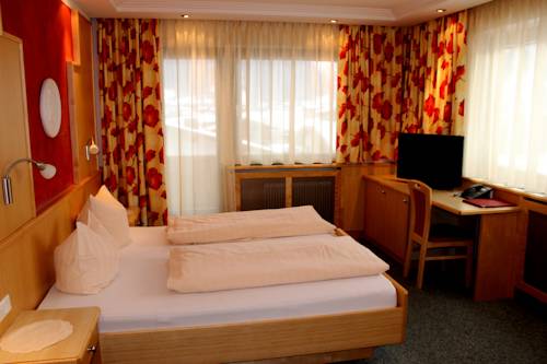 Imagen de la habitación del Hotel Alpina, Ried im Zillertal. Foto 7