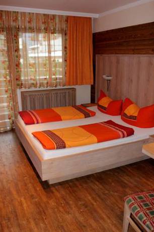 Imagen de la habitación del Hotel Alpina, Ried im Zillertal. Foto 8