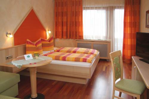 Imagen de la habitación del Hotel Alpina, Ried im Zillertal. Foto 9