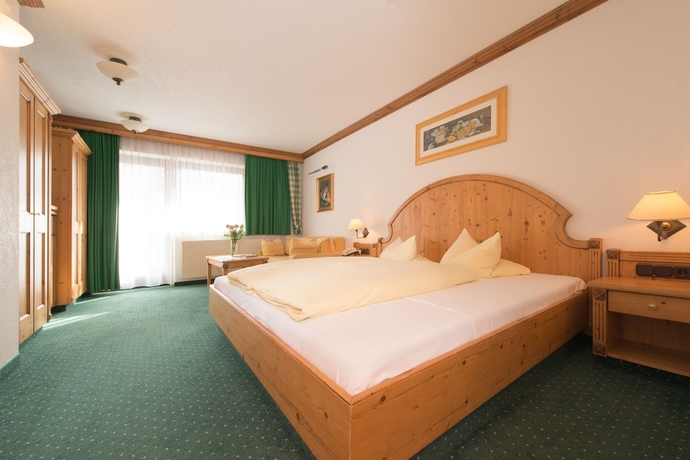 Imagen de la habitación del Hotel Alpina, S&ouml;lden . Foto 10