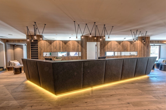 Imagen de los interiores del Hotel Alpina, S&ouml;lden . Foto 18