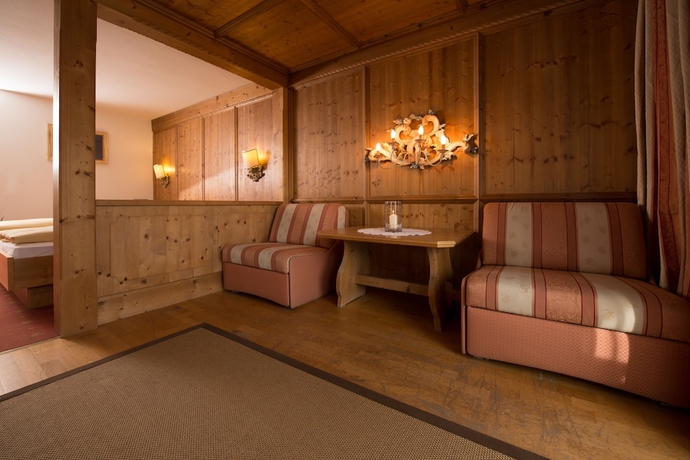 Imagen de la habitación del Hotel Alpina, S&ouml;lden . Foto 14