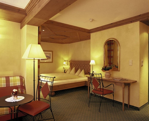Imagen de la habitación del Hotel Alpina, S&ouml;lden . Foto 17