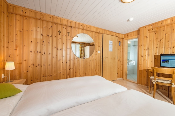 Imagen de la habitación del Hotel Alpina, Zermatt . Foto 11