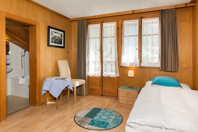 Imagen de la habitación del Hotel Alpina, Zermatt . Foto 13