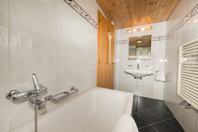 Imagen de la habitación del Hotel Alpina, Zermatt . Foto 16