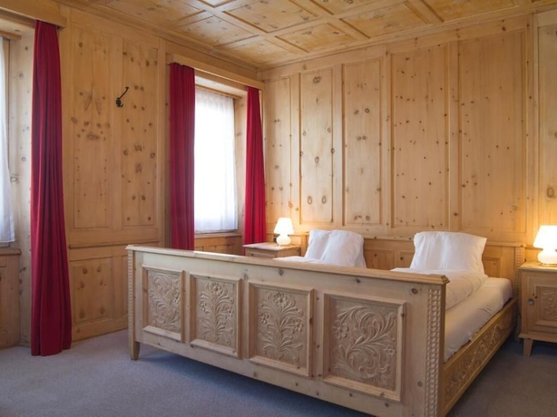 Imagen de la habitación del Hotel Alpina, Zernez. Foto 7