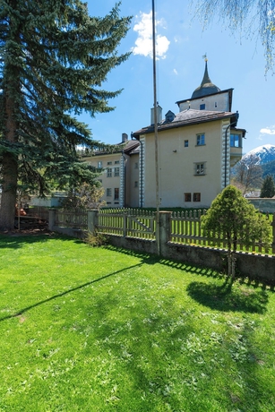 Imagen de los exteriores del Hotel Alpina, Zernez. Foto 16