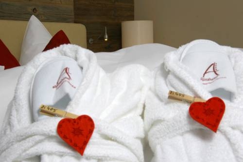 Imagen de la habitación del Hotel Alpinahotel - das lifestylehotel im Zillertal. Foto 46