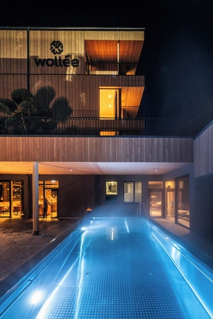 Imagen de la piscina del Hotel Alpine Boutique woll&eacute;e. Foto 15