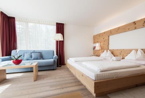 Imagen de la habitación del Hotel Alpine Ciasa Lara. Foto 9