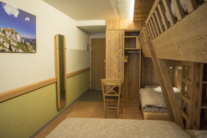 Imagen de la habitación del Hotel Alpine Classic. Foto 8