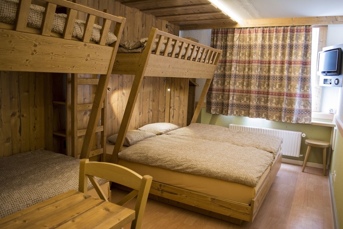 Imagen de la habitación del Hotel Alpine Classic. Foto 11