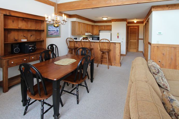 Imagen de la habitación del Hotel Alpine Crest Resort. Foto 6